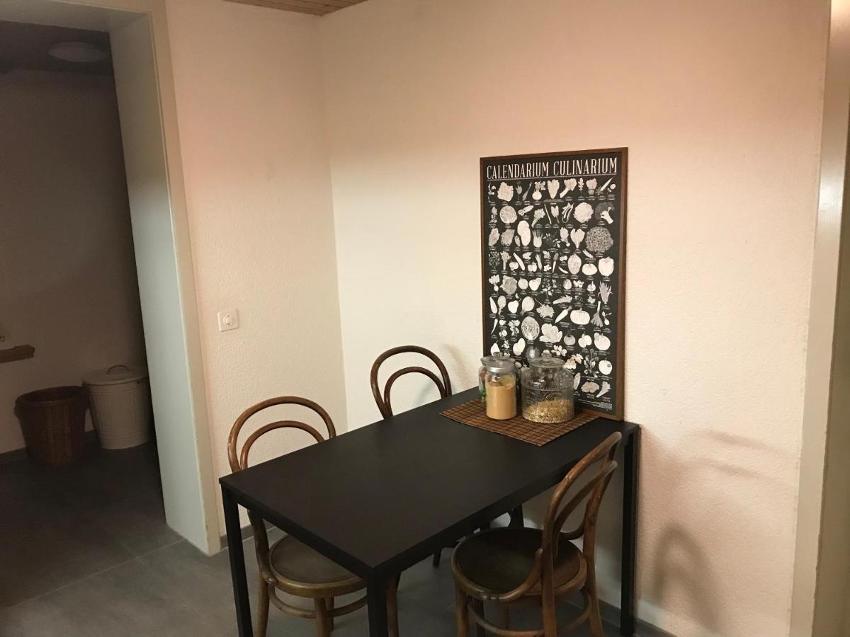 Апартаменты Simple Flat 72 M2 In The Centre Of Burgdorf With Private Parking Экстерьер фото